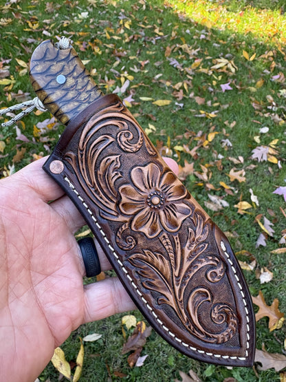 The Stainless & Pinecone - Belt Knife