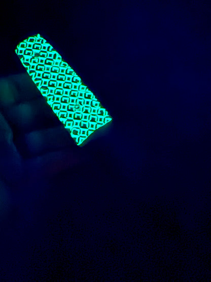 Modern Sgain Dubh in Glowing Glaze